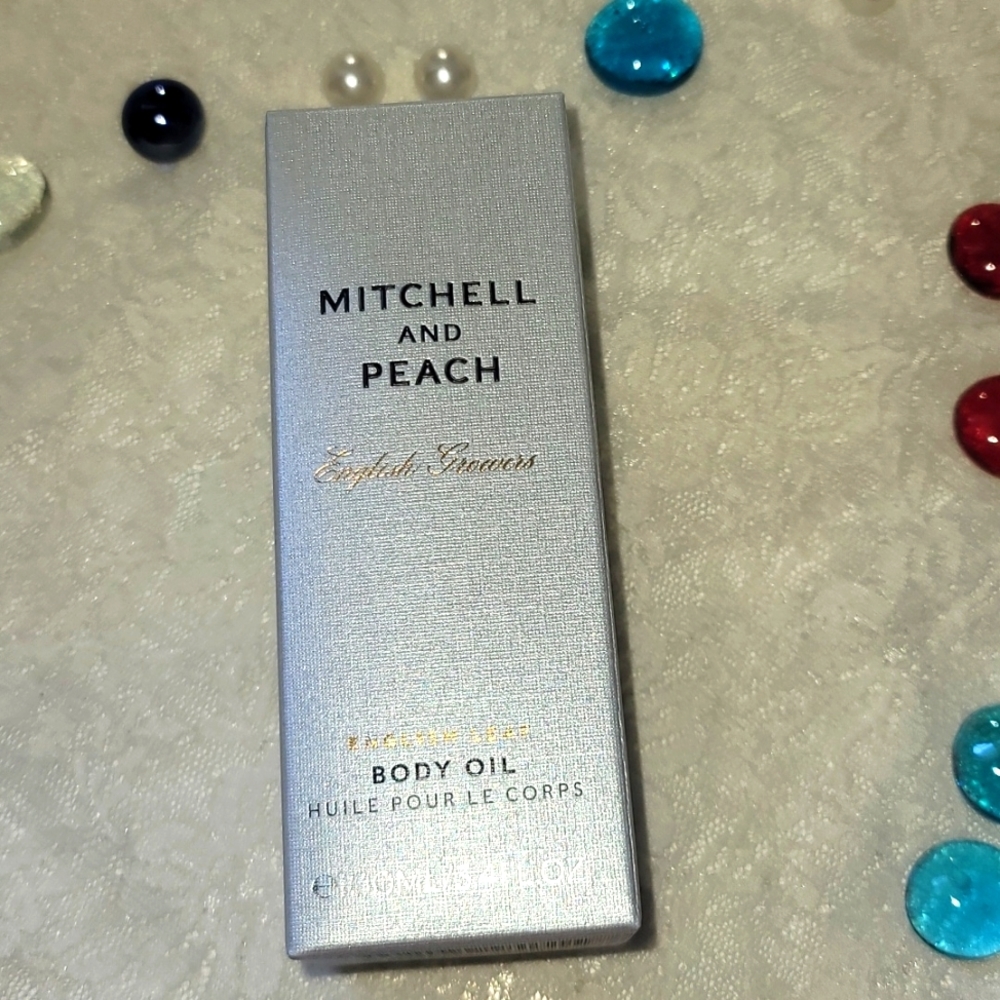 Brand New Mitchell & Peach English Leaf Body Oil